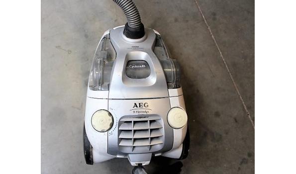AEG-Electrolux Super Cyclone ASC 6935 Aspirapolvere senza sacchetto AEG-Electrolux Super Cyclone ASC 6935 Aspirapolvere senza sacchetto